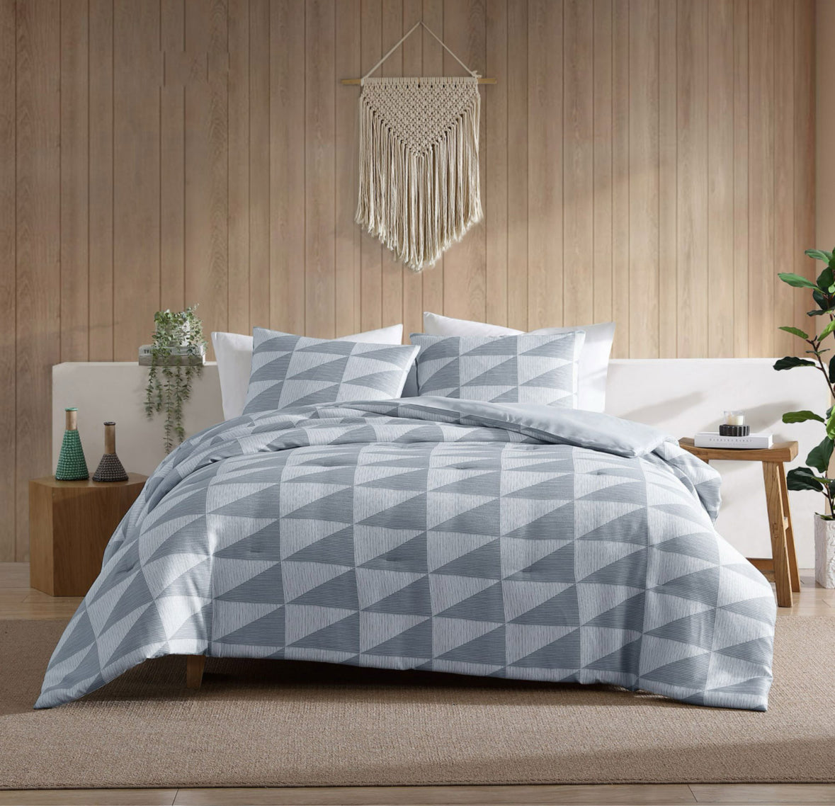 Social Standard 3 Piece Comforter Set